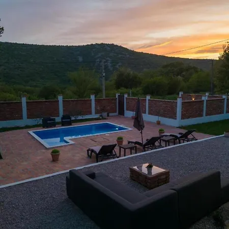 Family Friendly House With A Swimming Pool Smrika, - 24407