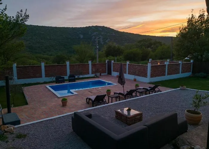 Family Friendly House With A Swimming Pool Smrika, - 24407