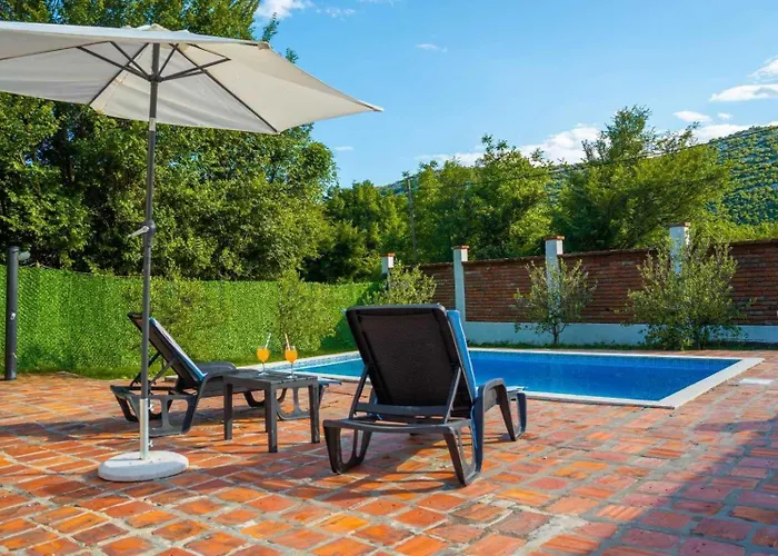 Family Friendly House With A Swimming Pool Smrika, - 24407 Holiday home *